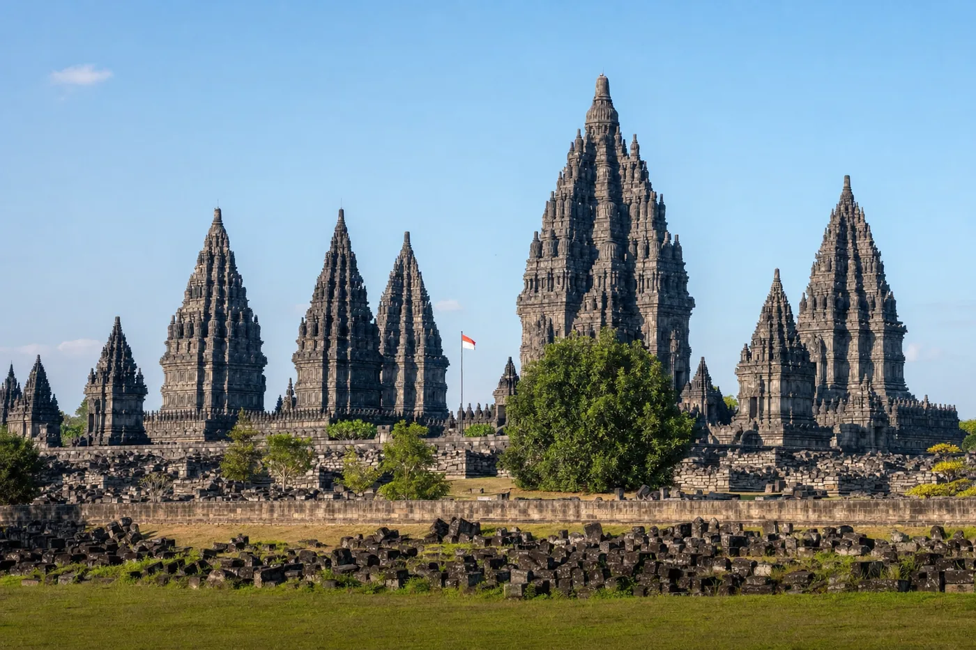 Skicka blommor till Indonesien - blombukett inspirerad av Indonesiens flaggfärger